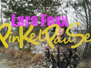 Lara Foxx Porno Video: Pinkelpause...Pisspanik Teil 2!!!